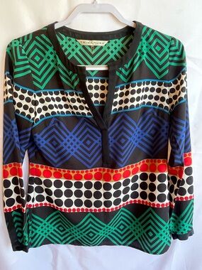 Trina Turk PETITE Geometric Print Blouse SIZE XS-SM